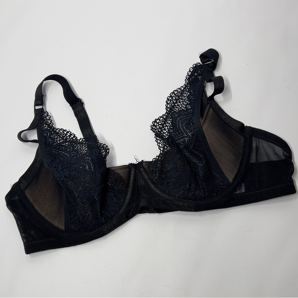 ADORE ME Women’s Black Lace Overlay Bra. Adjustable straps. Rear Hook closure.